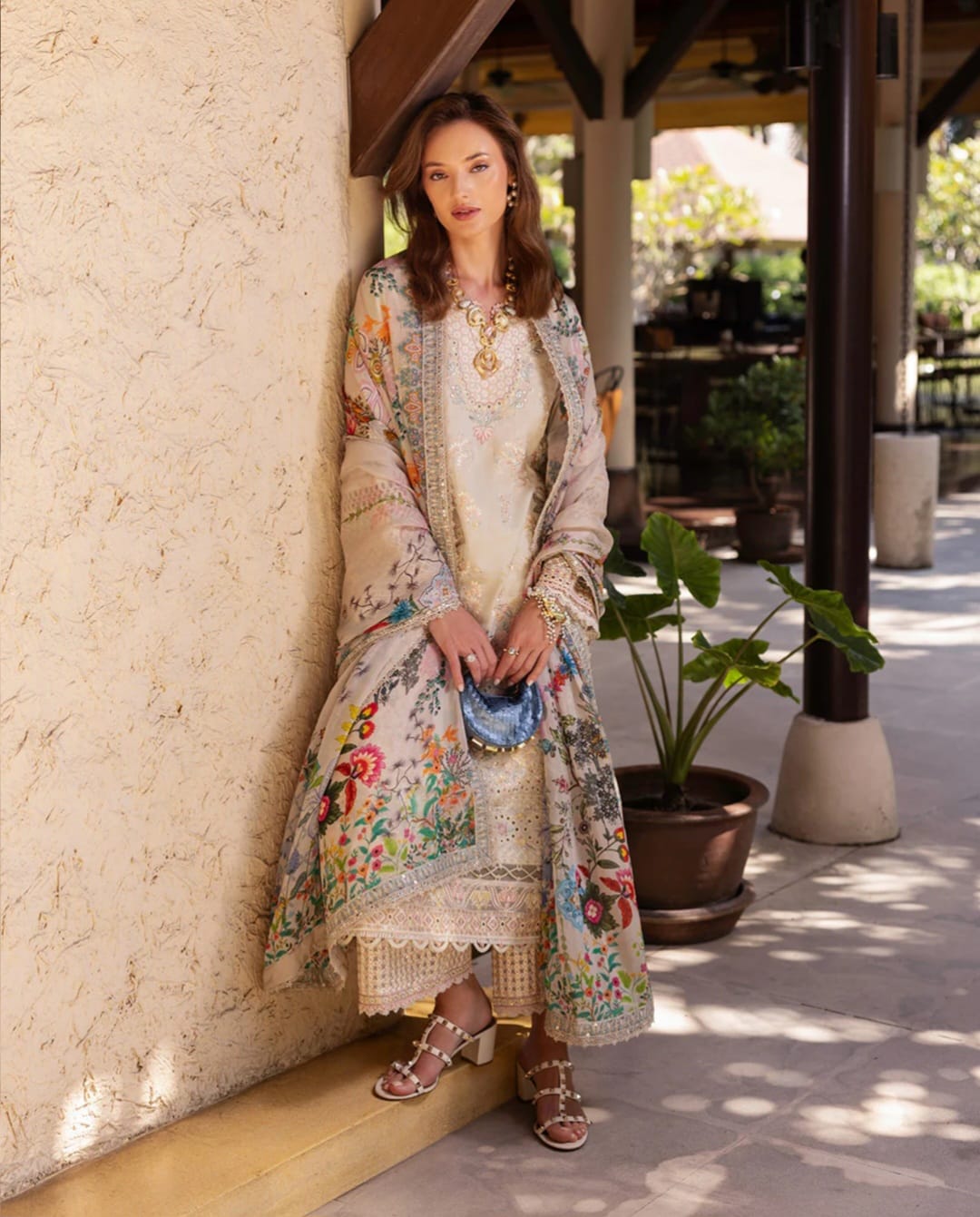 Faiza saqlain Luxury Lawn 2025 Hit Code