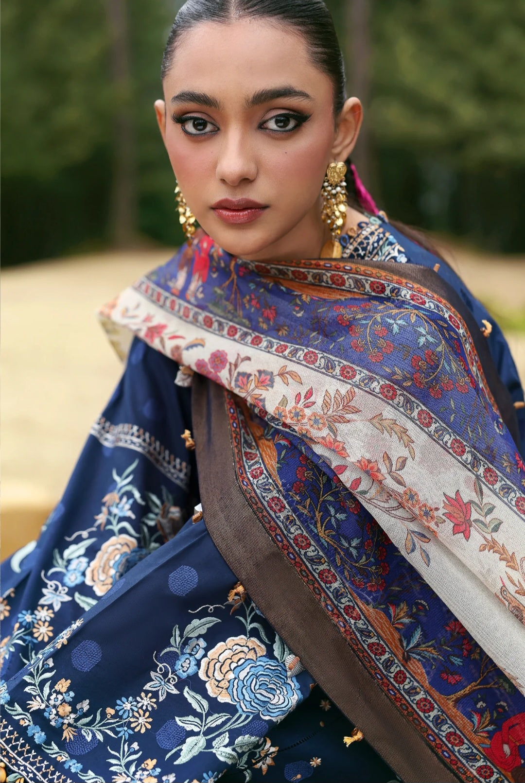 Zaha Luxury Lawn 2025 Hit Code 12-B