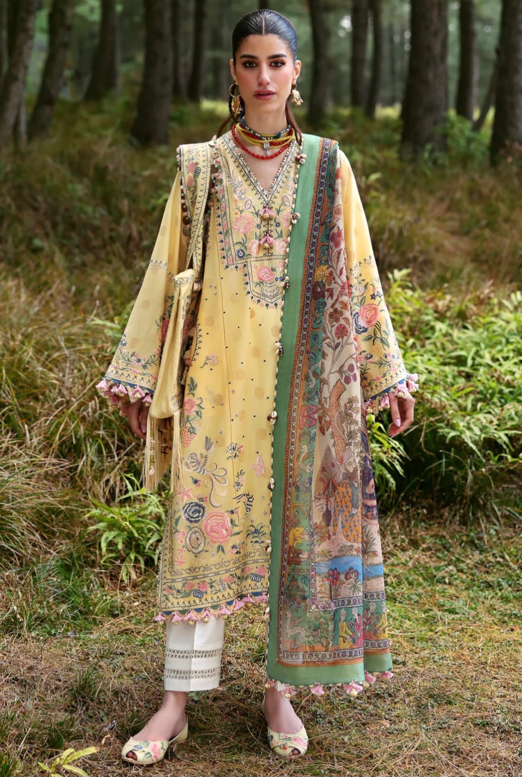 Zaha Luxury Lawn 2025 Hit Code 12-A