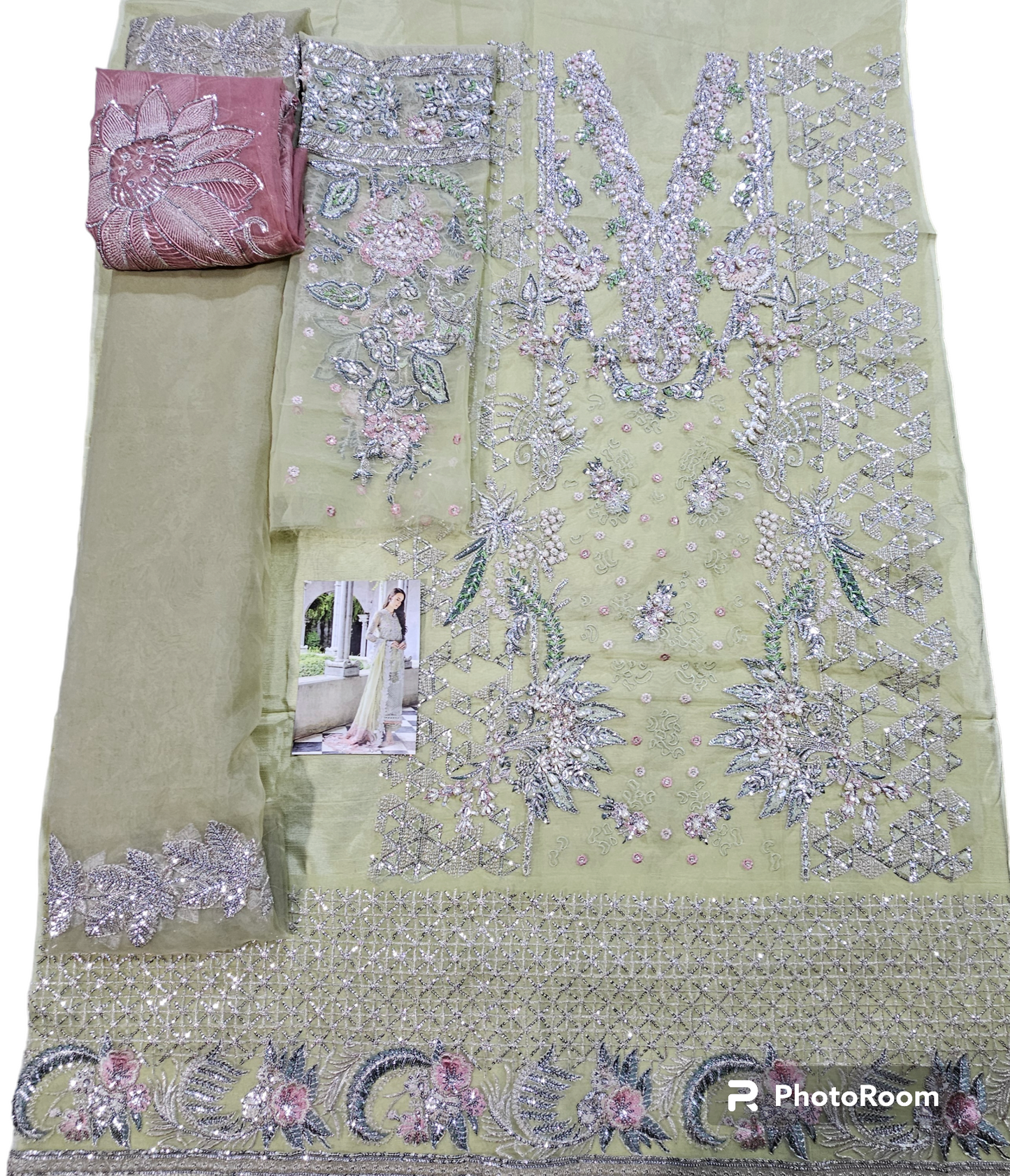 Maryam Hussain Party Wedding Wear 2024