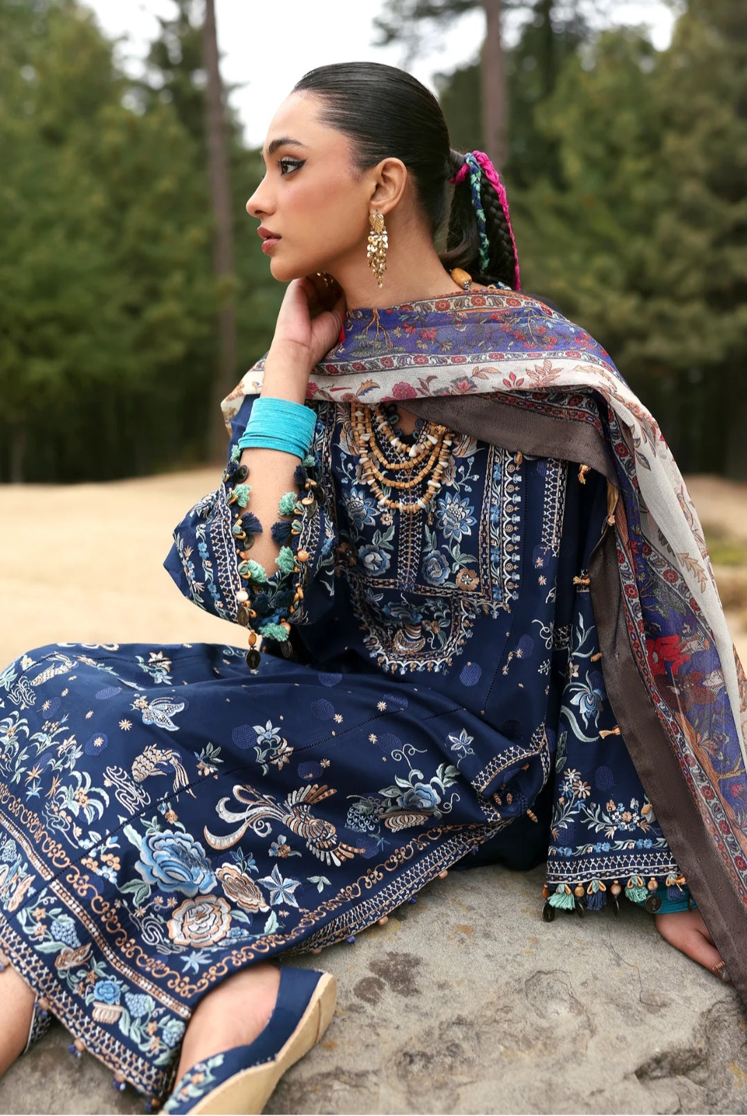 Zaha Luxury Lawn 2025 Hit Code 12-B