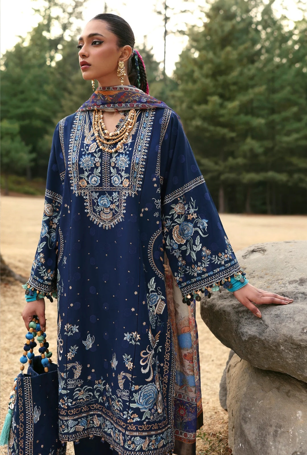 Zaha Luxury Lawn 2025 Hit Code 12-B