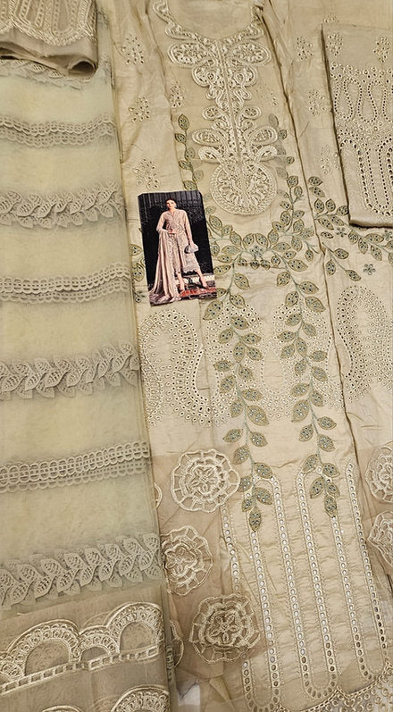 Mariab Luxury Lawn 2025 Hit Code 3-A