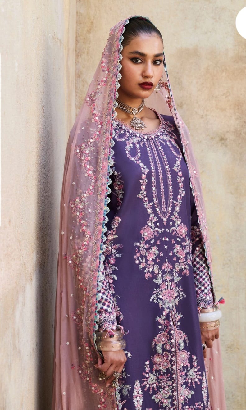 Hussain Rehar Luxury Lawn 2025 Hit Code Iris