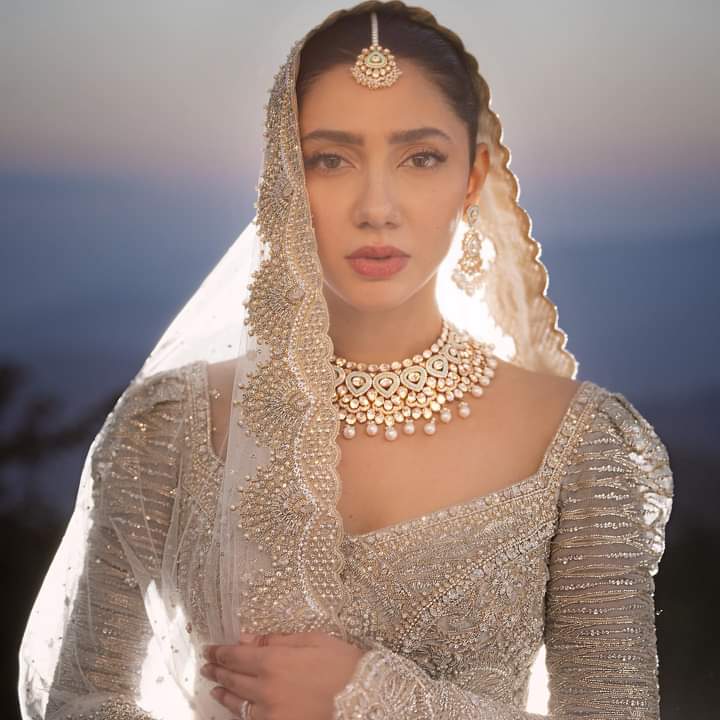 Faraz Manan Bridal Couture Beautiful π Brides Maxi