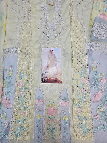 Mariab Luxury Lawn 2025 Eid ul Azha Hit Code D4