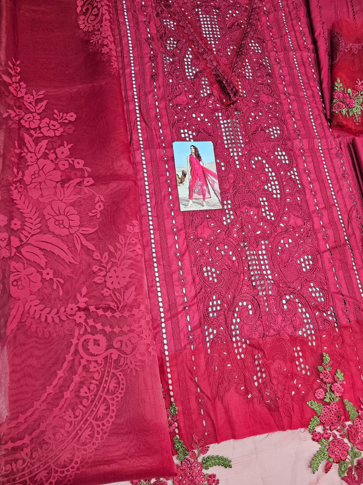 MariaB Luxury Lawn 2025 Hit Code 4A Maronish Red
