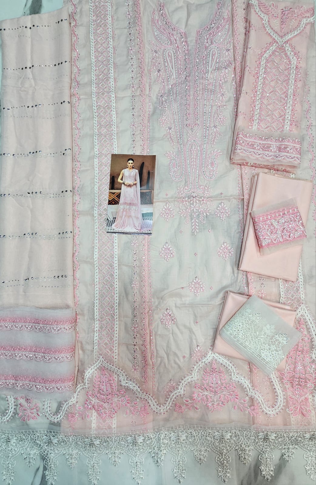 MariaB Luxury lawn 2025 Hit Code 11-A