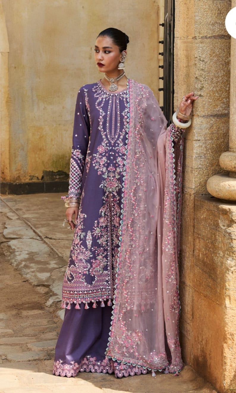 Hussain Rehar Luxury Lawn 2025 Hit Code Iris