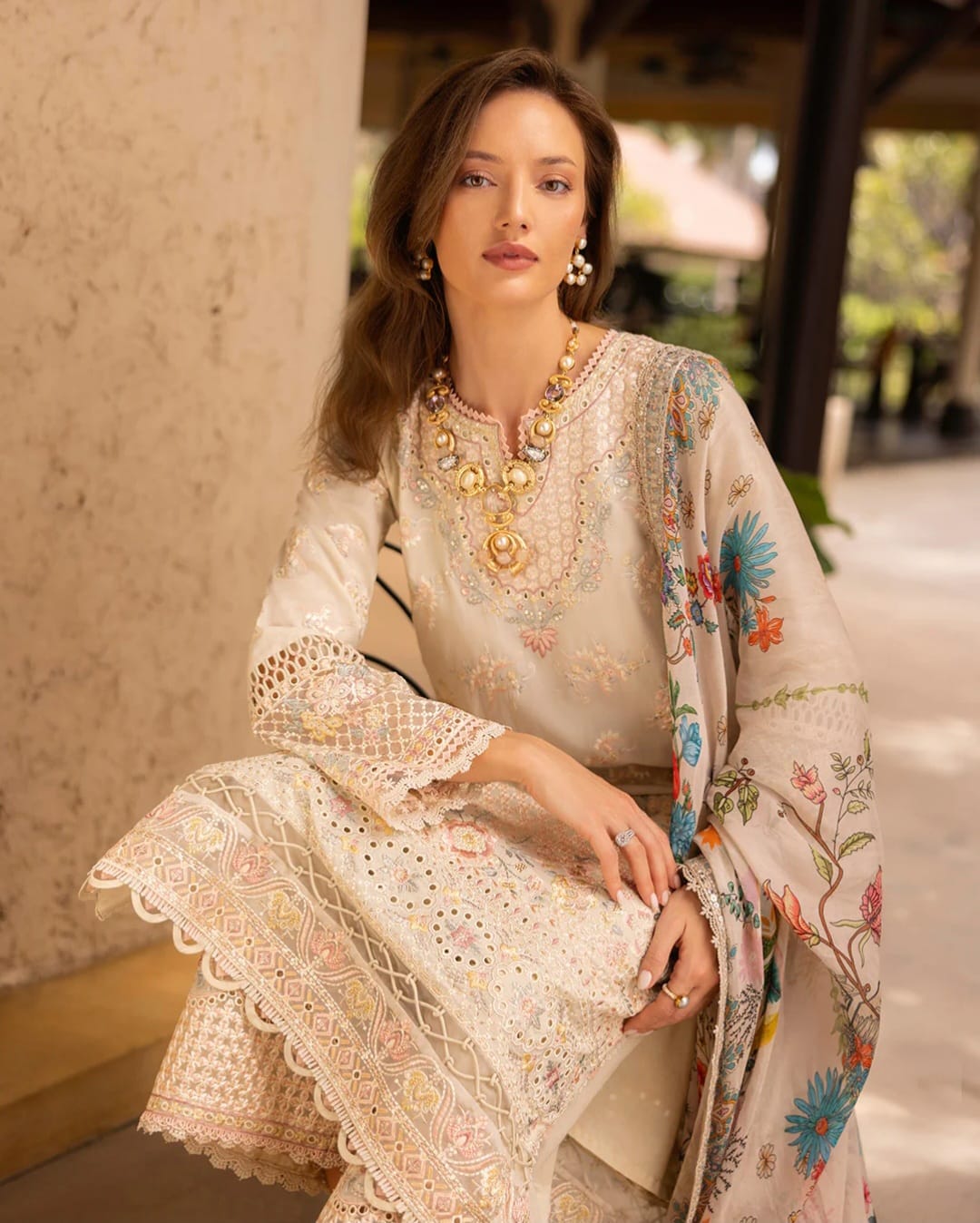 Faiza saqlain Luxury Lawn 2025 Hit Code