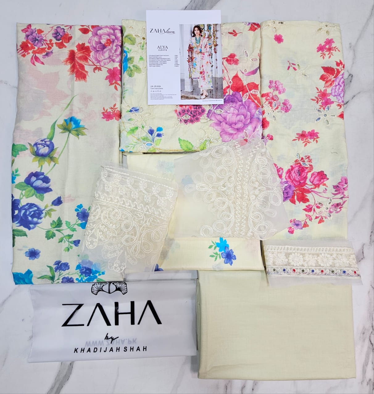 Zaha Luxury Lawn 2025 Hit Code 7B Multi Caremal  Chikenkari