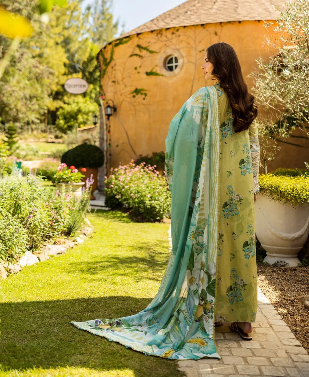 Elaf Print Chikenkari Luxury Lawn 2025