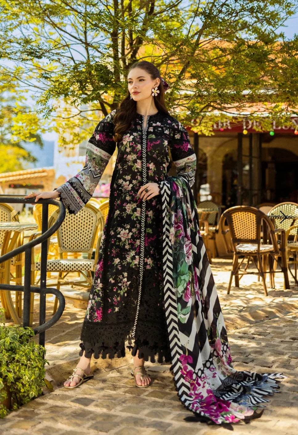 Elaf Print Chikenkari Luxury Lawn 2025