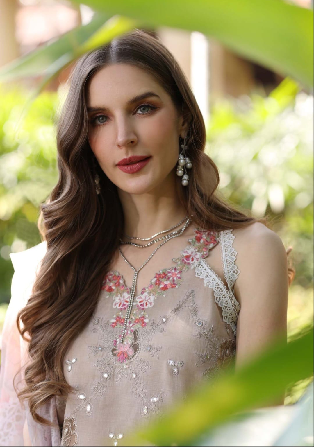 Noor by Sadia Luxury Lawn 2025 Hit Code D8