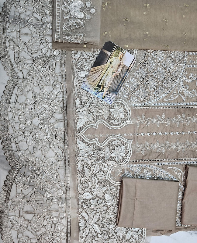Mariab Luxury Lawn 2025 Hit Code 2-A