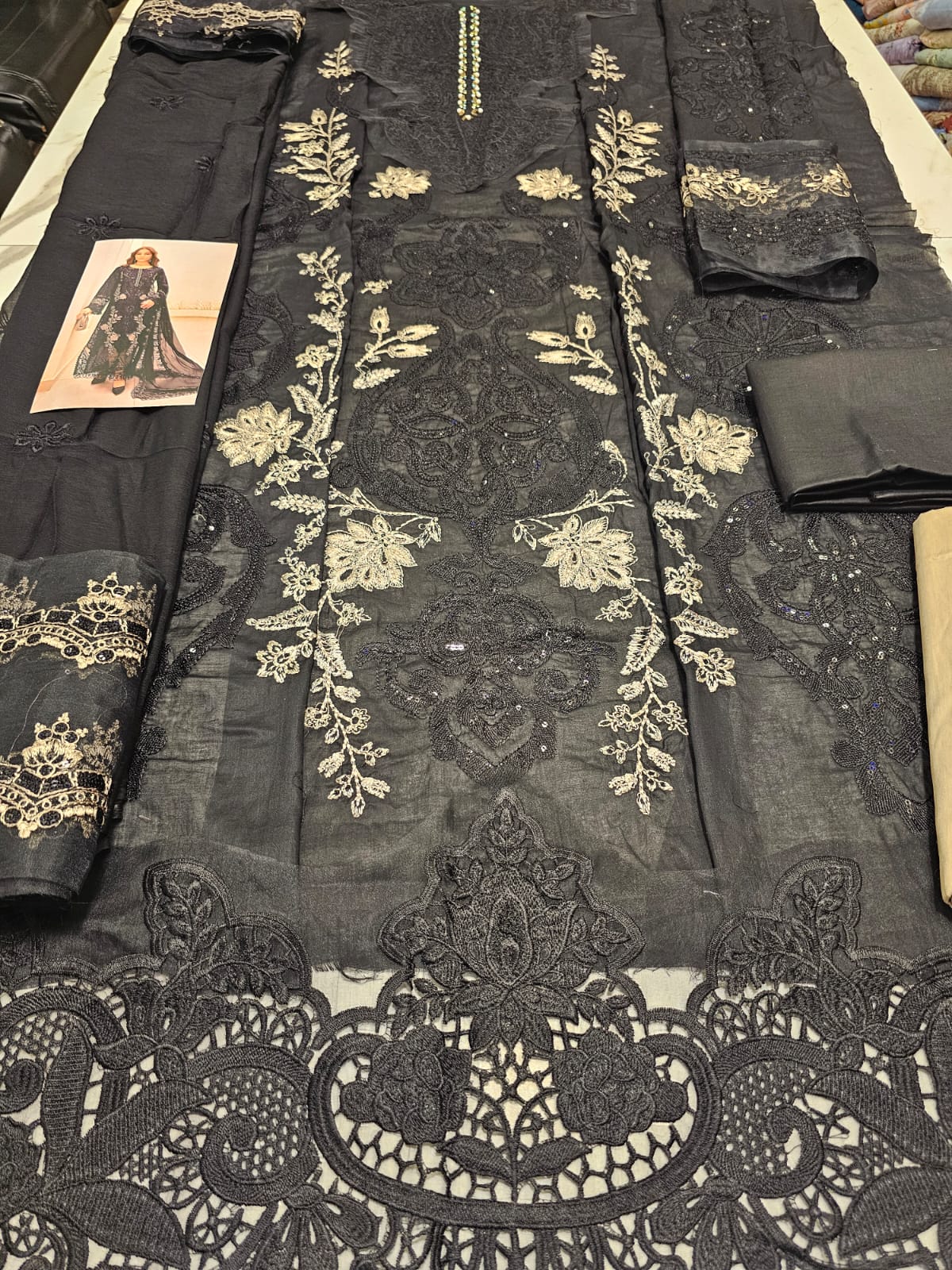 Mariab Luxury Eid ul azha Hit Code D3