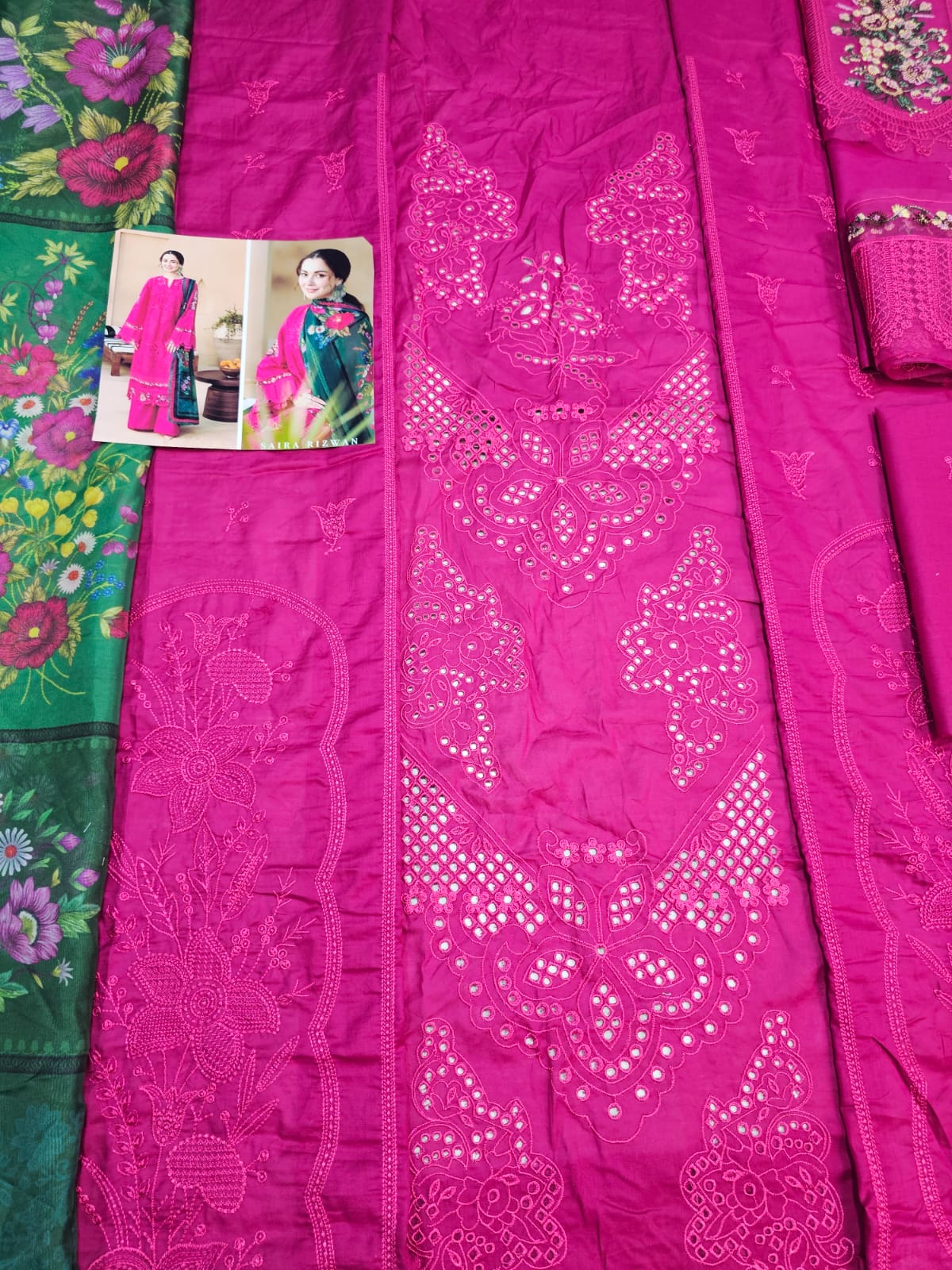 Saira Rizwan Luxury Lawn 2025 Hit Code 6A Shoking
