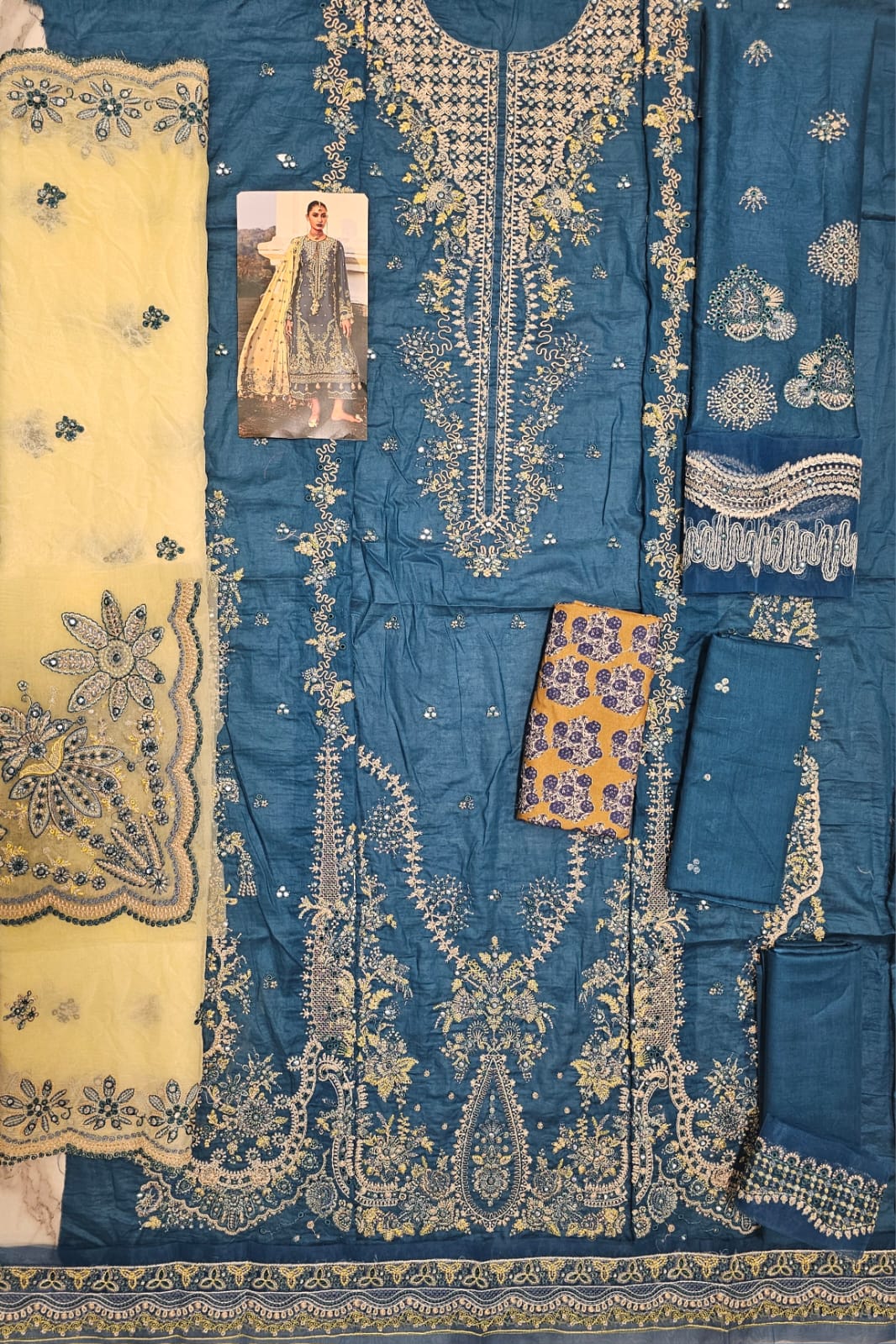 Hussain Rehar Luxury Lawn 2025 Hit Code Eupic