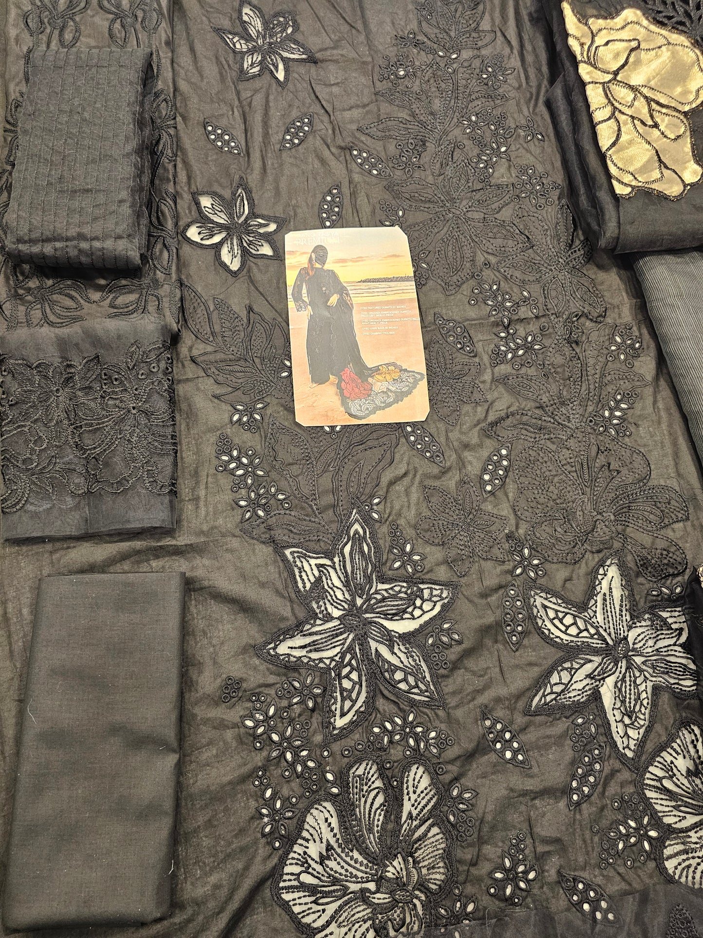 Rungrasia Premium Luxury Lawn 2025