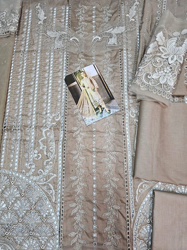 Mariab Luxury Lawn 2025 Hit Code 2-A