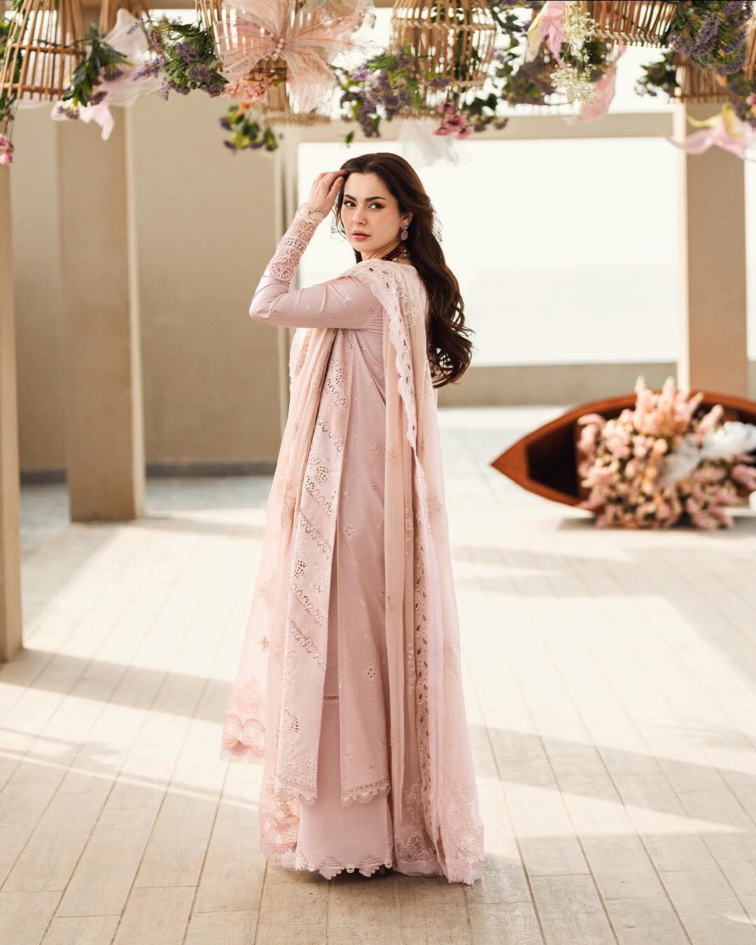 Qalamkar Luxury Lawn 2025