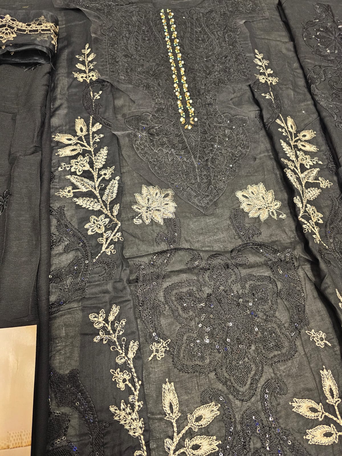 Mariab Luxury Eid ul azha Hit Code D3