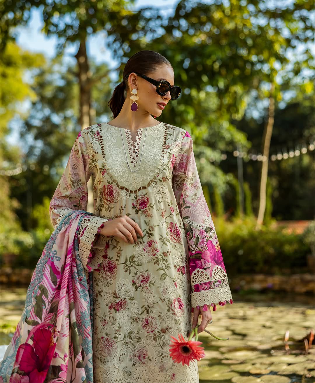 Elaf Print Chikenkari Luxury Lawn 2025