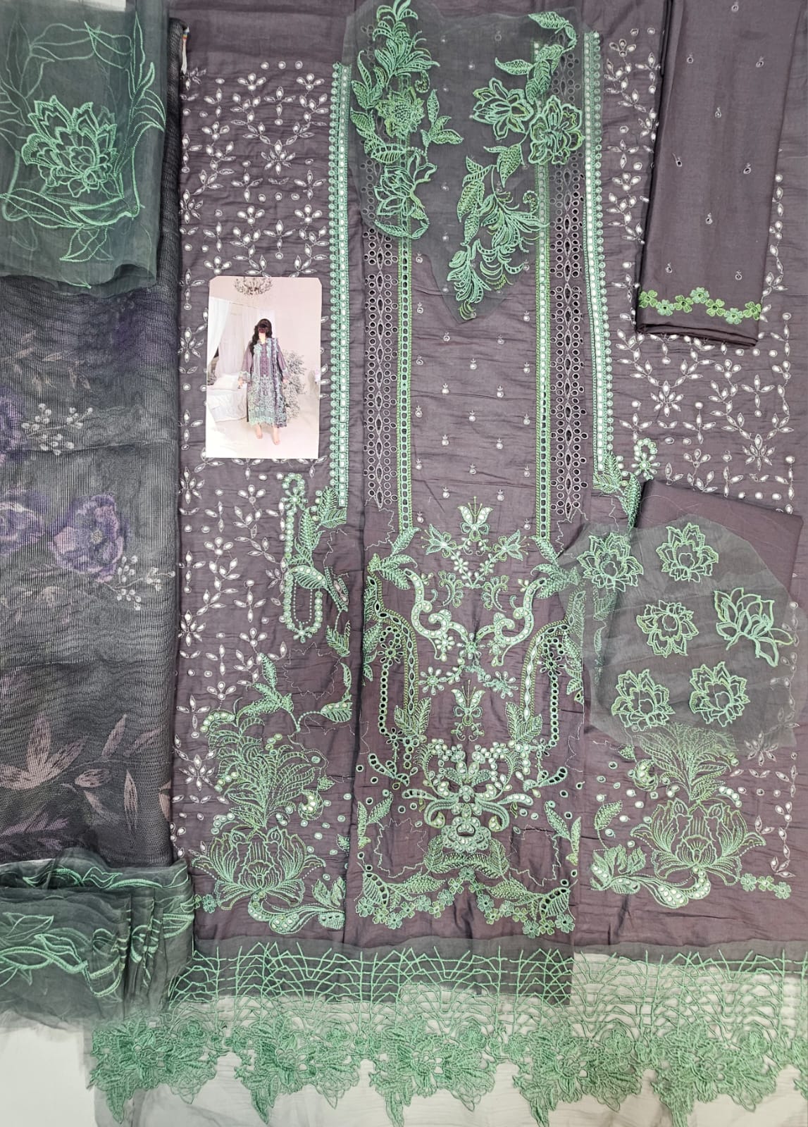 Sobia nazir Luxury Lawn 2025 Hit Code 3B Ele Grey