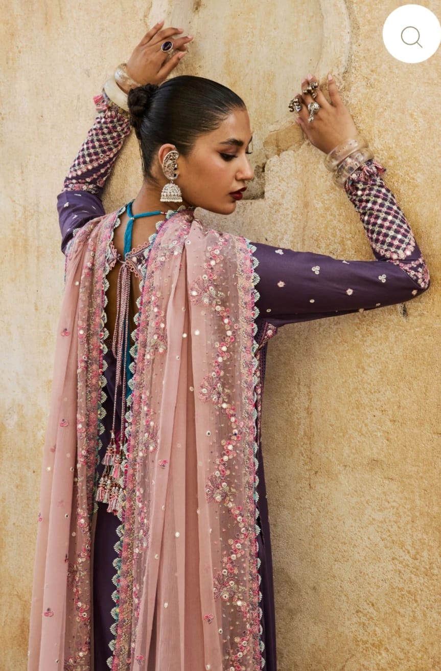 Hussain Rehar Luxury Lawn 2025 Hit Code Iris