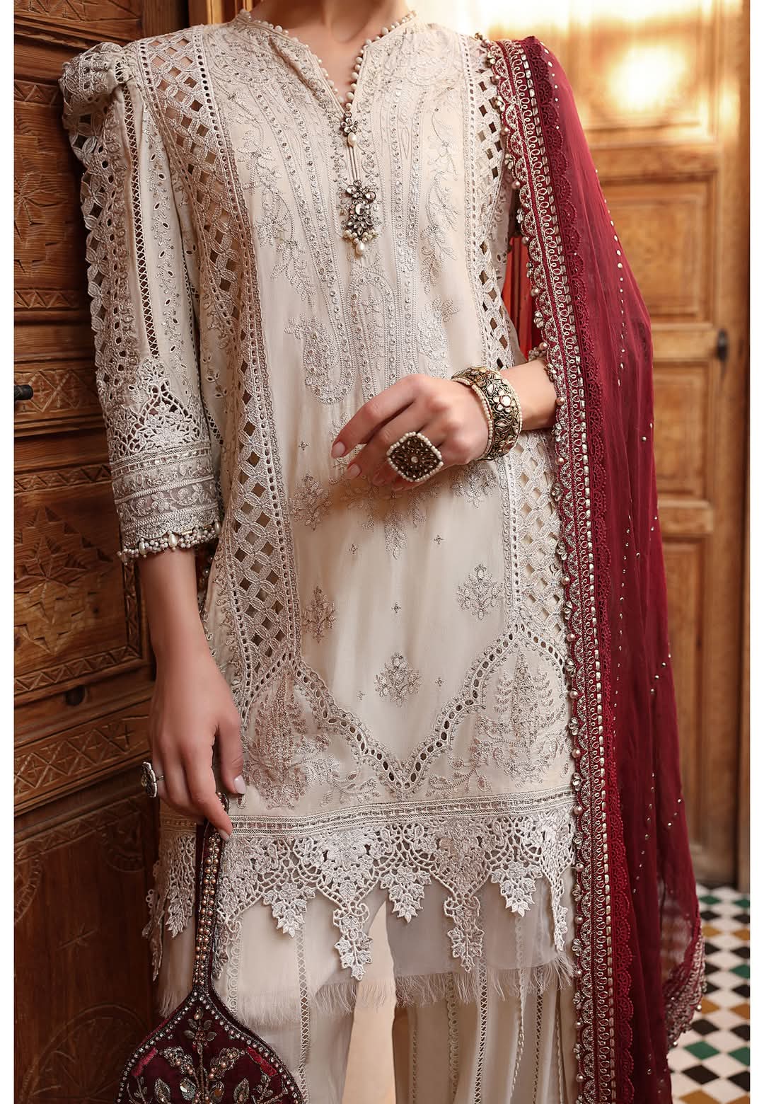 MariaB Luxury Lawn 2025 Hit Code 11-B