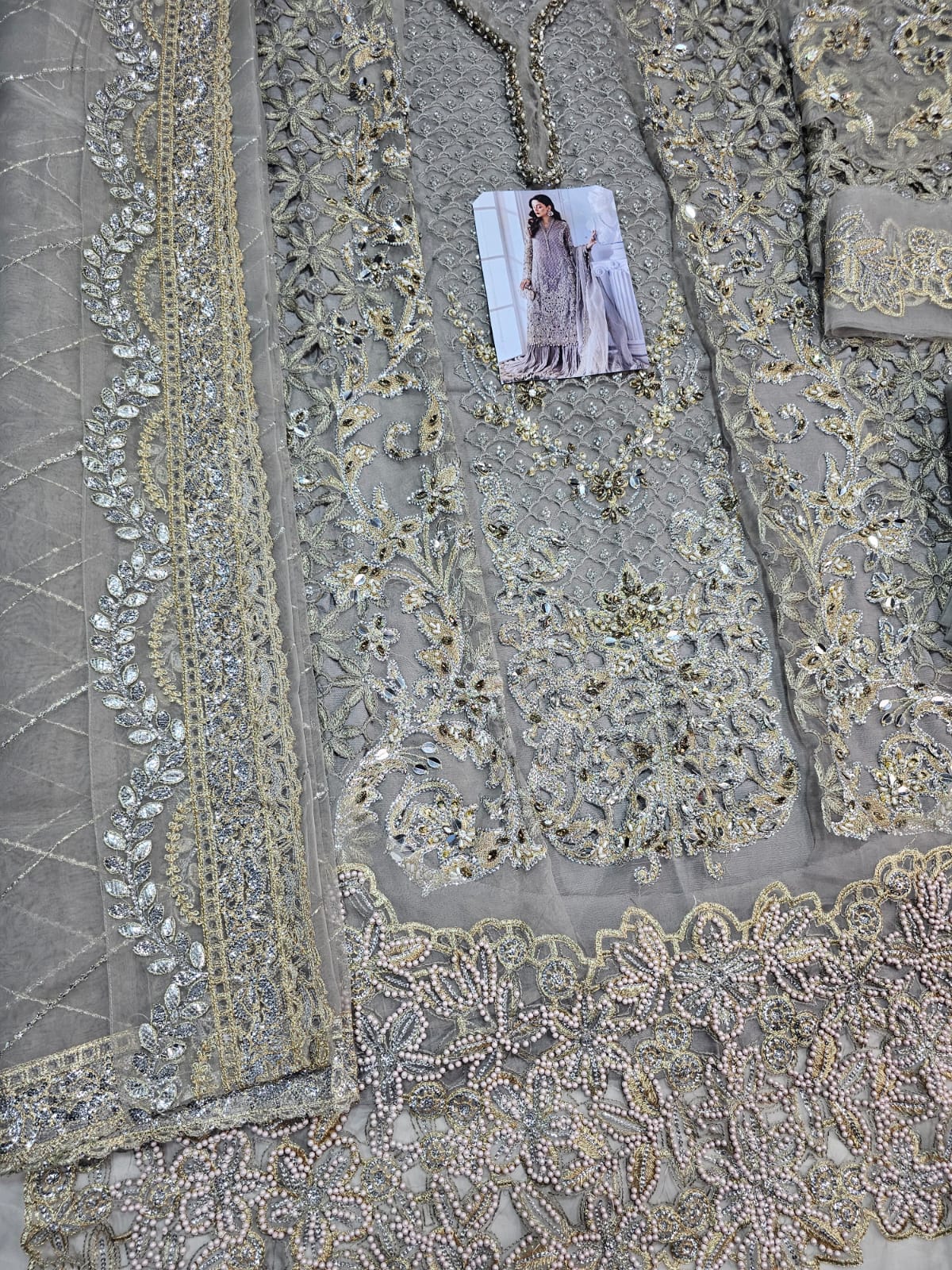 Mariab Luxury Party Wear Collection 2025 Hit Code D6