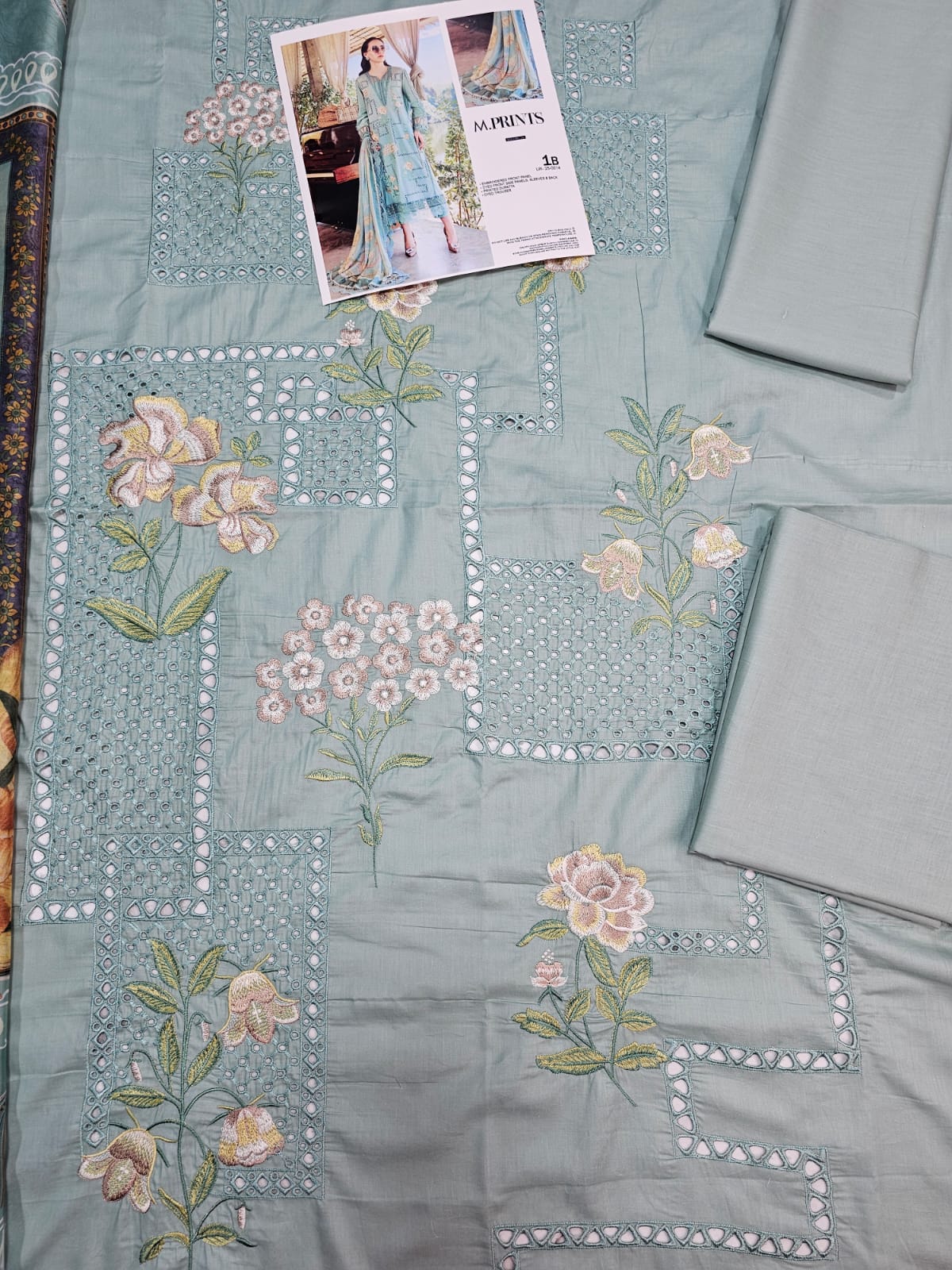 Mariab Mprints Lawn 2025 Hit Code 1B