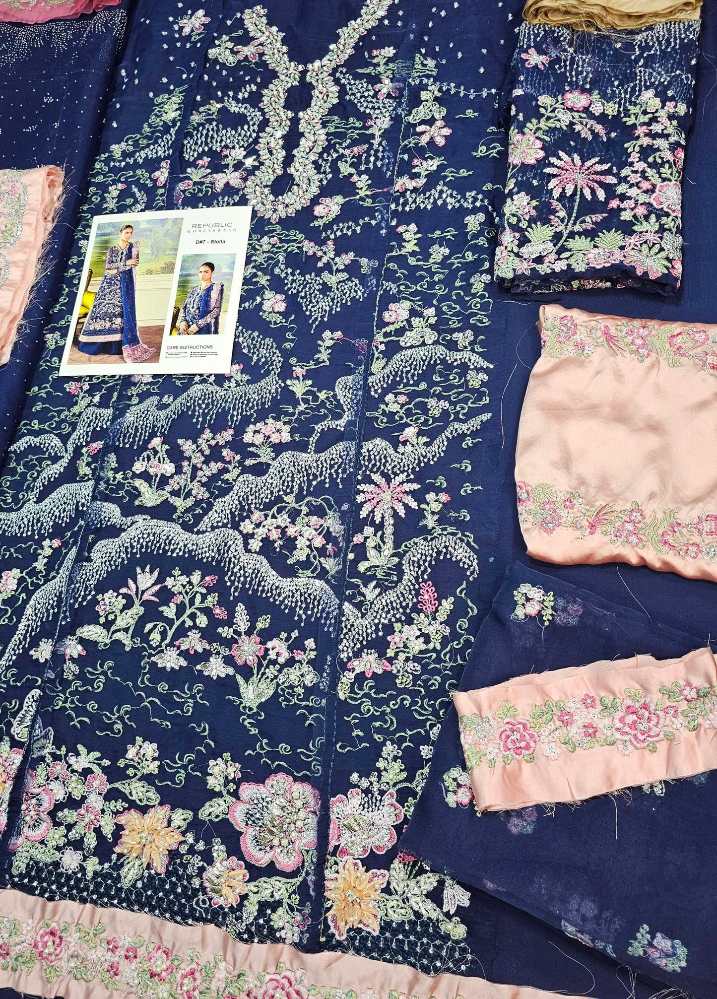Republic Women Wear Wedding Edition Hit Code D07 Stella