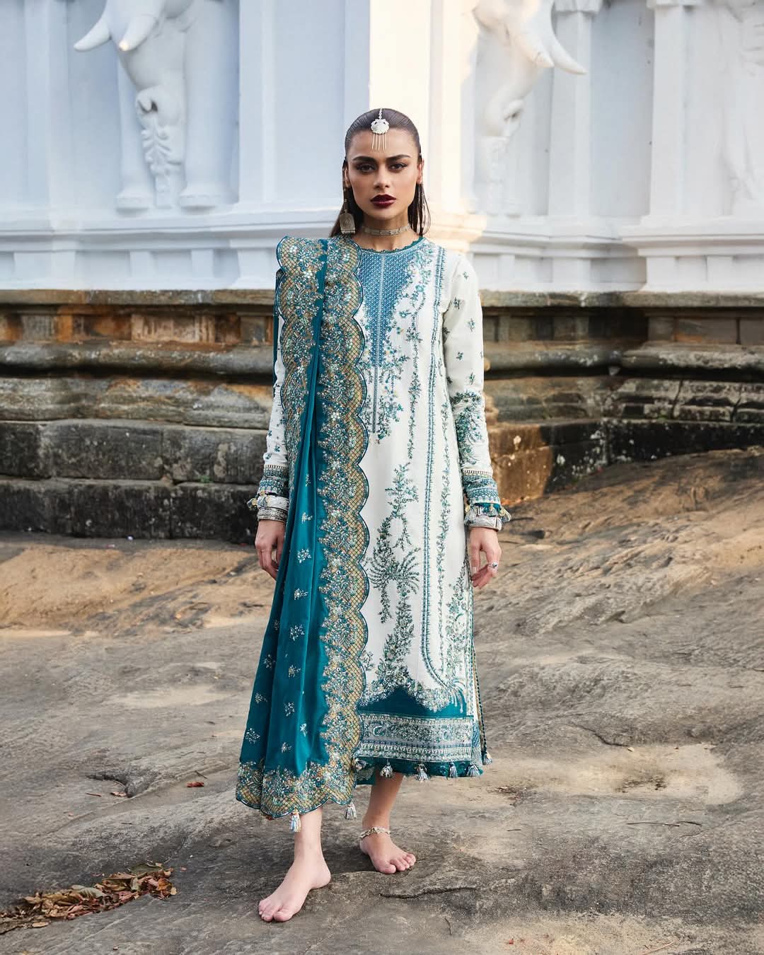 Hussain Rehar Luxury Lawn 2025 Hit Code Veil