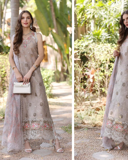 Noor by Sadia Luxury Lawn 2025 Hit Code D8