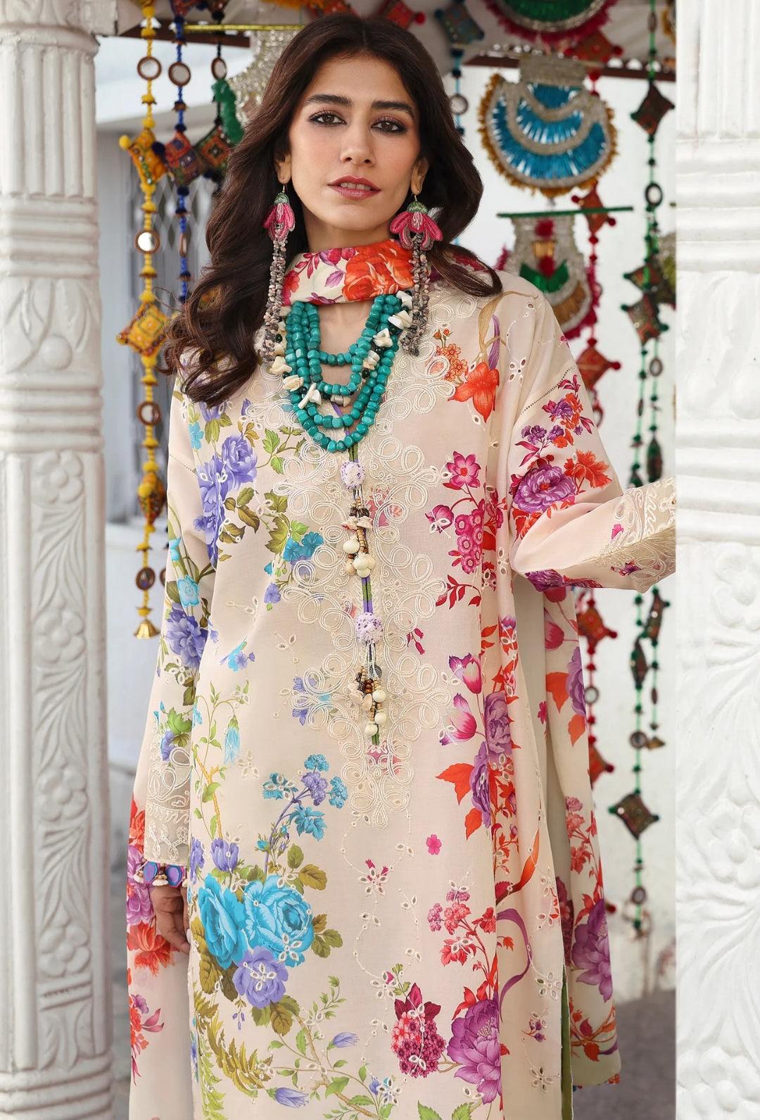 Zaha Luxury Lawn 2025 Hit Code 7B Multi Caremal  Chikenkari