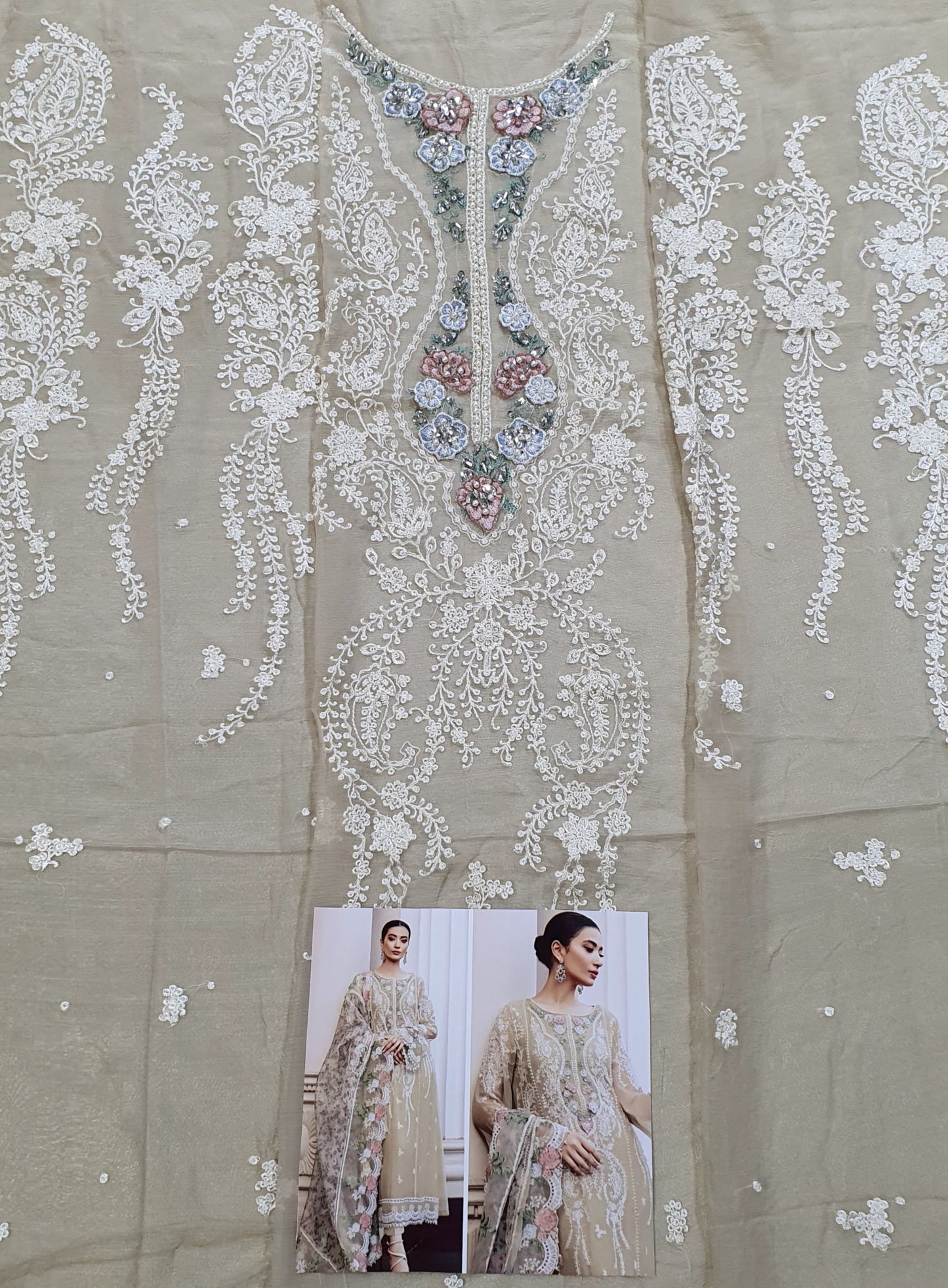 Mariab Luxury Silk Chiffon Collection 2023 Bd-01 Hit Code