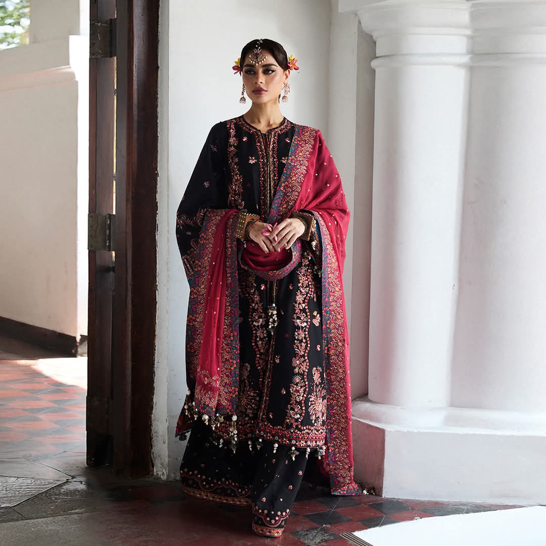 Hussain Rehar Luxury Lawn 2025 Hit Code Bliz