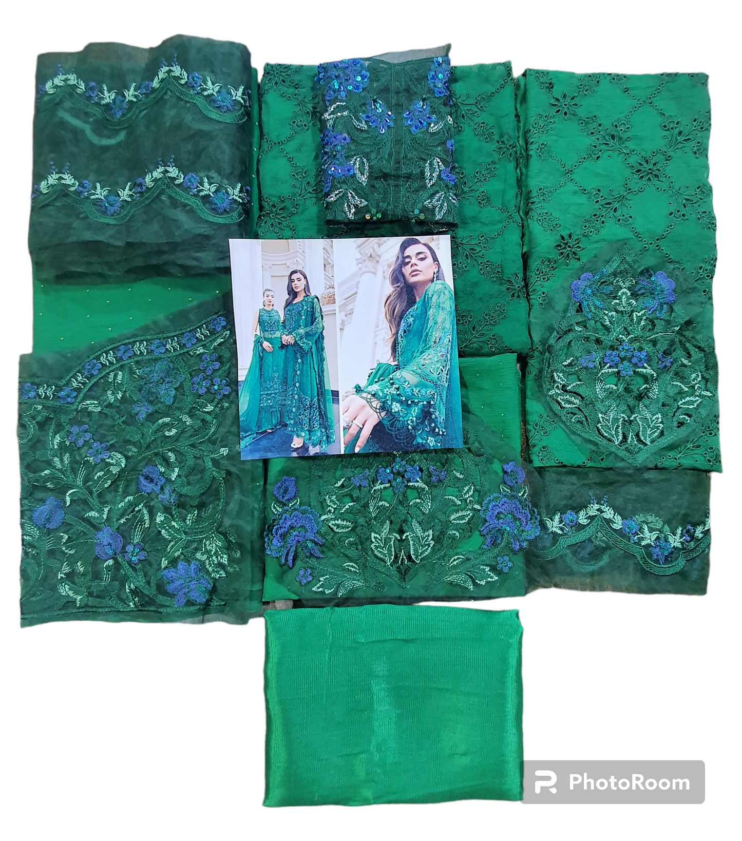 Mariab Silk Chiffon Collection 2023 Hot Demanding Code Hit Code