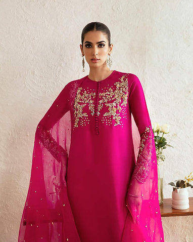 Kanwal malik party Wear 2025 Hit Code Shoking With Gold Work