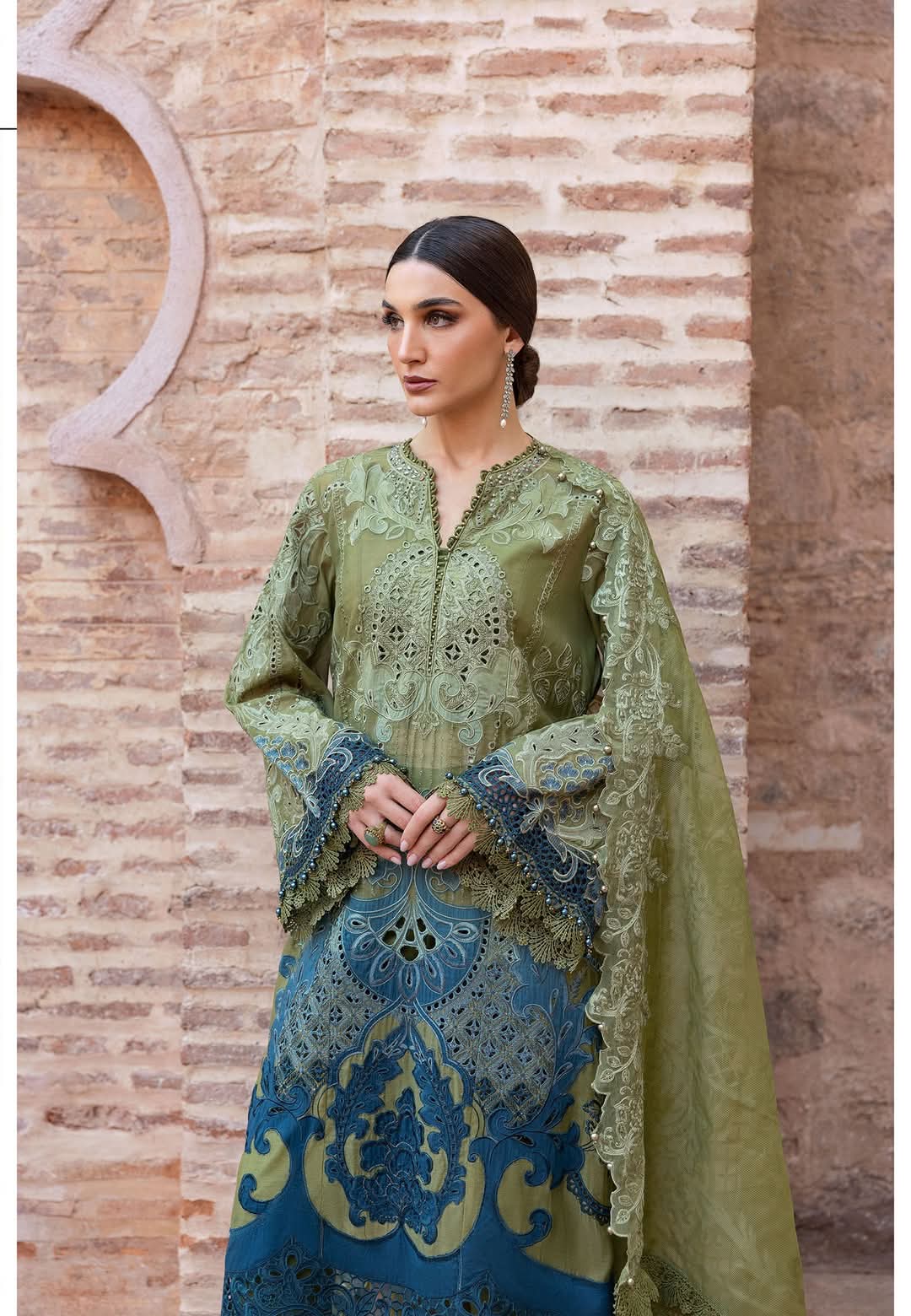 MariaB Luxury Lawn 2025 Hit Code 1A