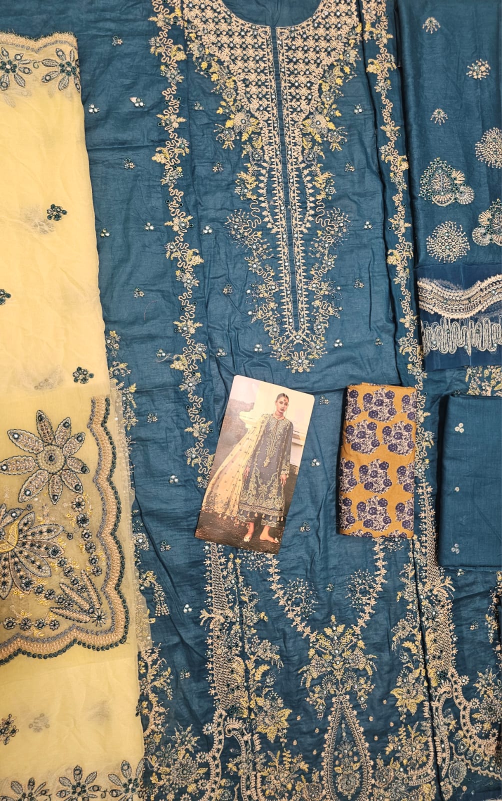 Hussain Rehar Luxury Lawn 2025 Hit Code Eupic