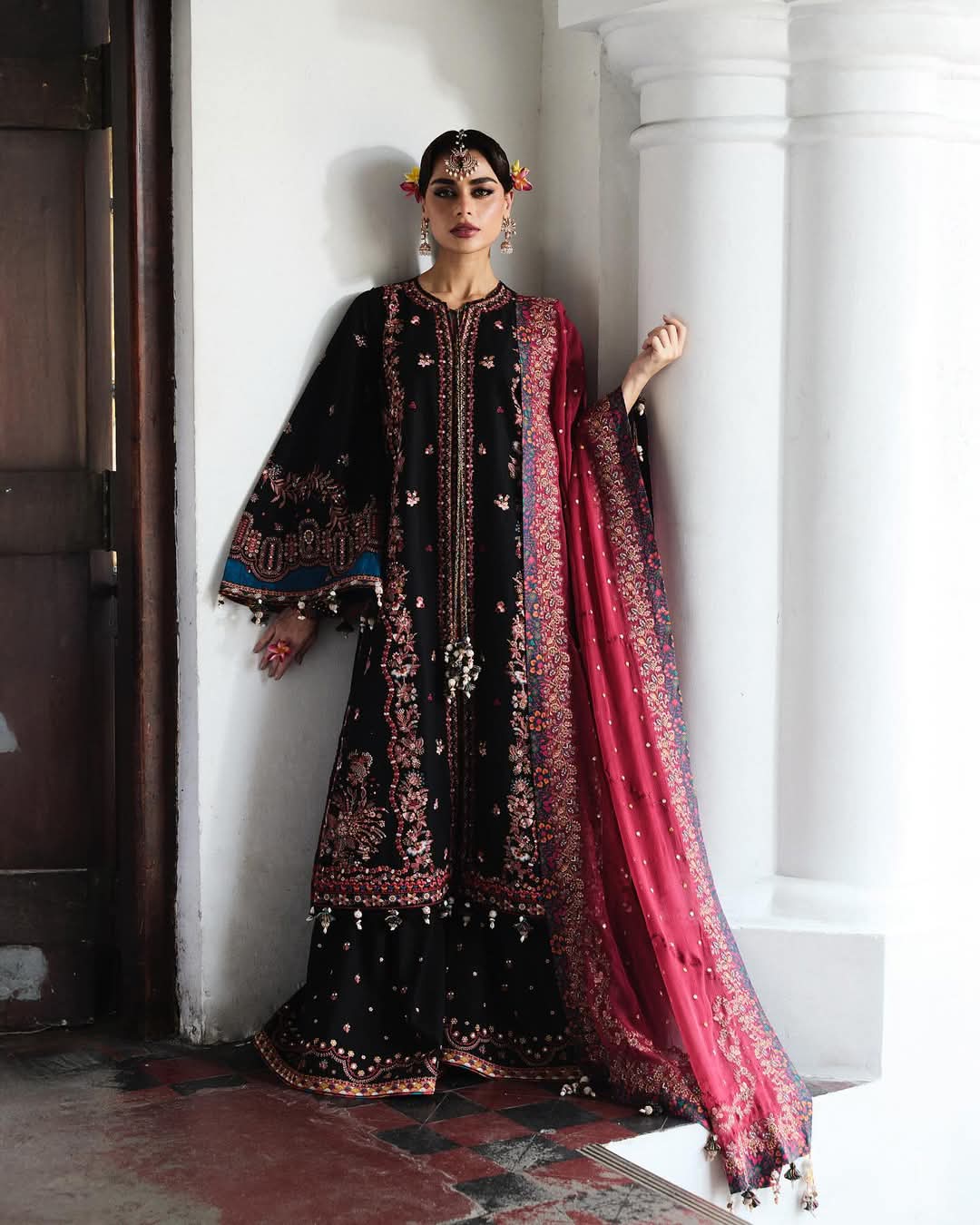 Hussain Rehar Luxury Lawn 2025 Hit Code Bliz