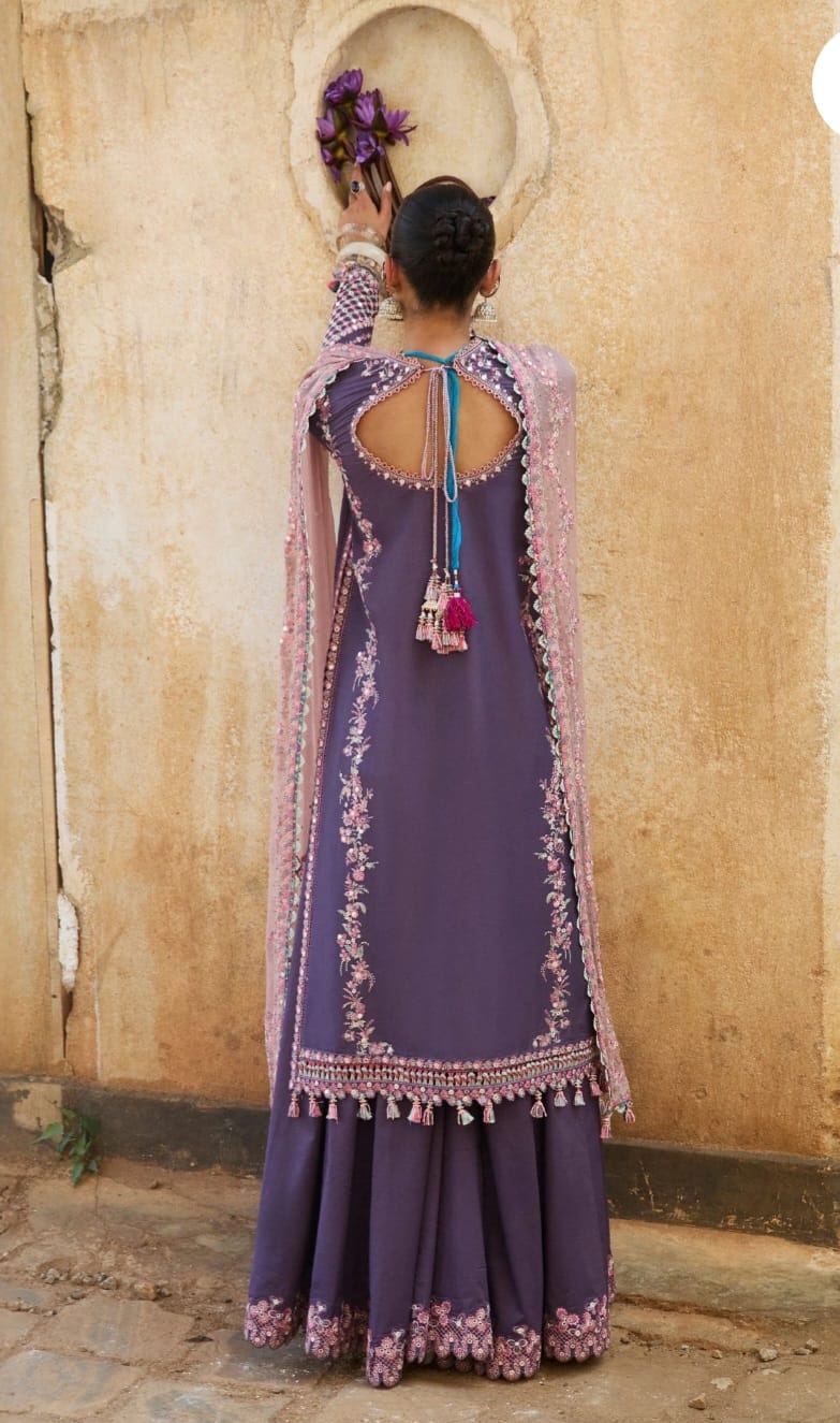 Hussain Rehar Luxury Lawn 2025 Hit Code Iris