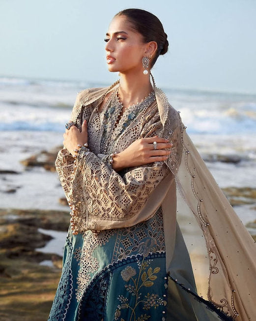 MariaB Luxury Lawn 2025 Hit Code D8