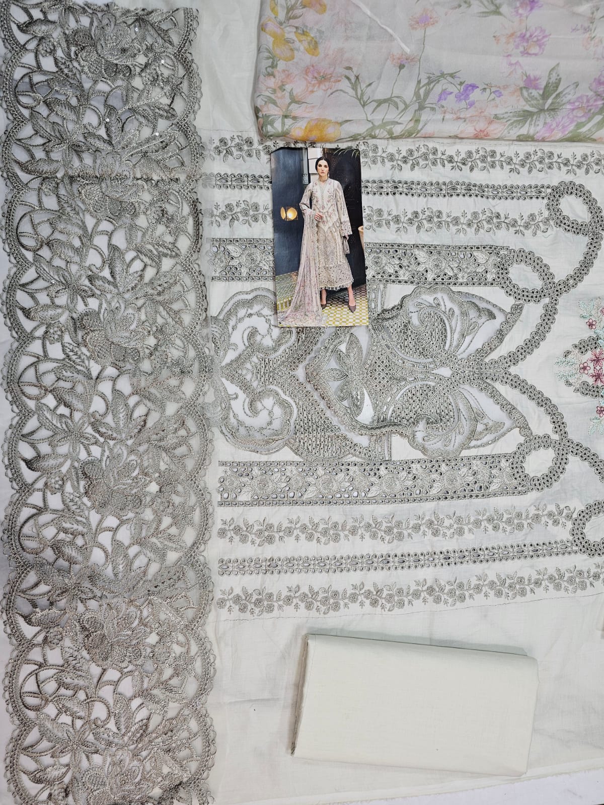 MariaB Luxury Lawn Collection 2025 Hit Code 14B