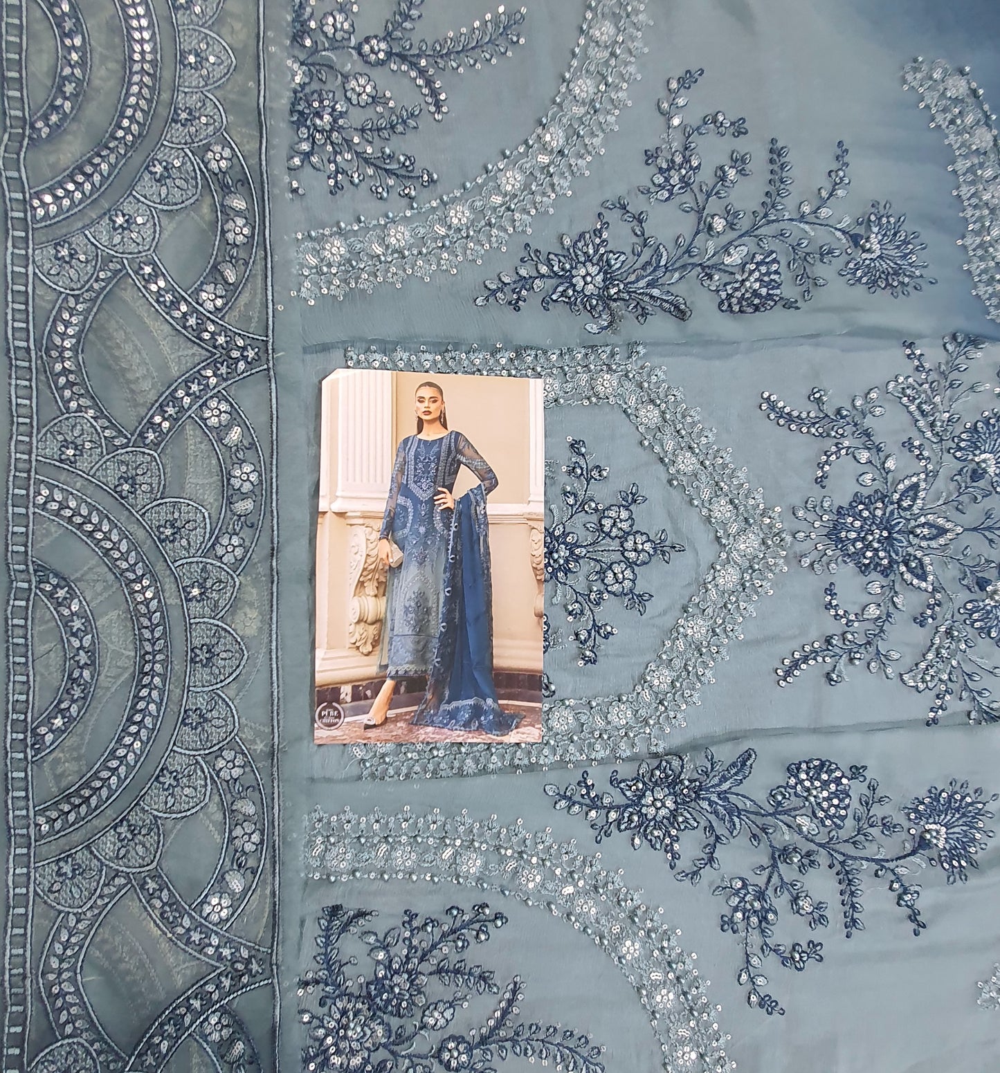 Mariab Luxury Silk Chiffon Collection 2023 Hit Code D2