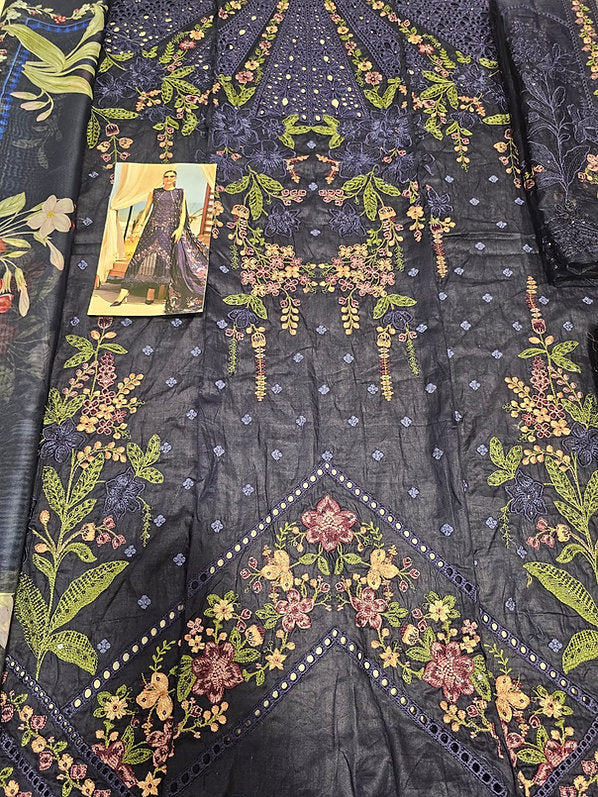 Mariab Eid ul azha Luxury Lawn Collection 2025 Hit Code D10