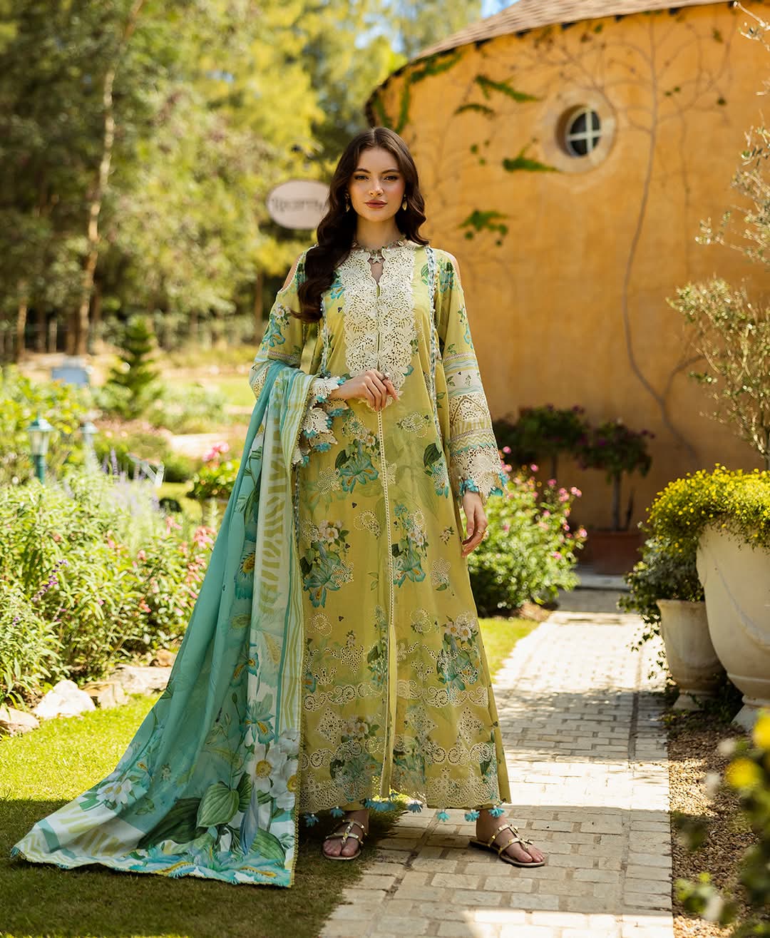 Elaf Print Chikenkari Luxury Lawn 2025