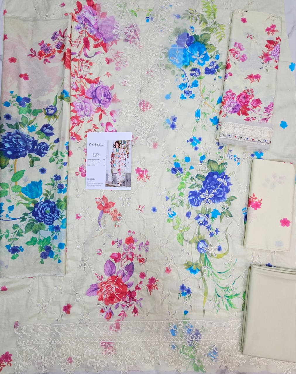 Zaha Luxury Lawn 2025 Hit Code 7B Multi Caremal  Chikenkari
